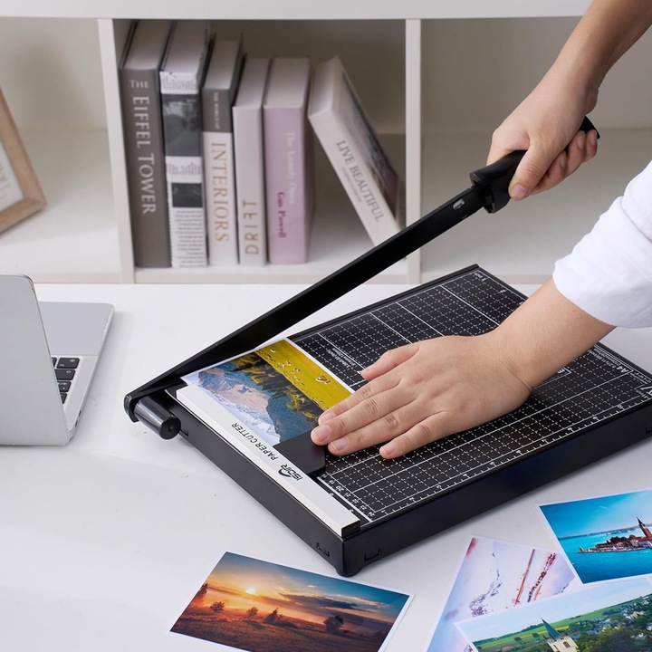 Ghilotina hartie, taiere precisa, 12 inch, Capacitate 15 coli, baza metalica, Negru