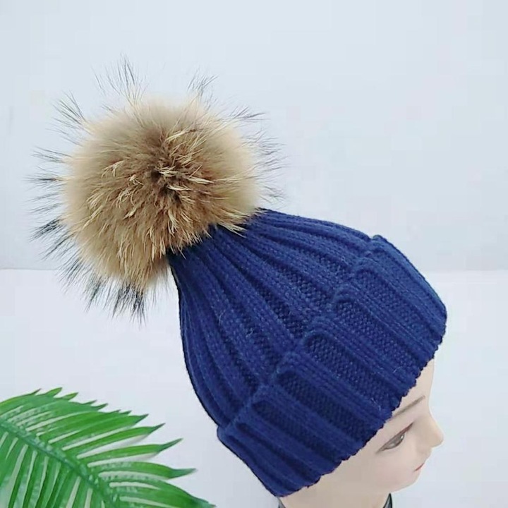 Caciula unisex cu pom pom detasabil, albastru, marime universala