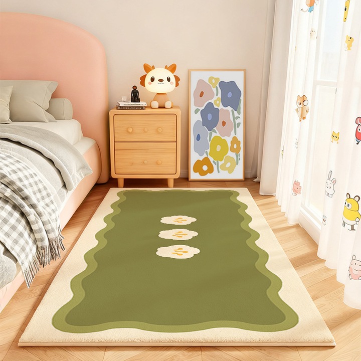 Covor dormitor, model verde cu flori albe, 40x60cm, rezistent, antiderapant