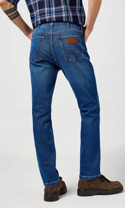 Blugi barbati Wrangler Larston, albastru, talie medie, bumbac