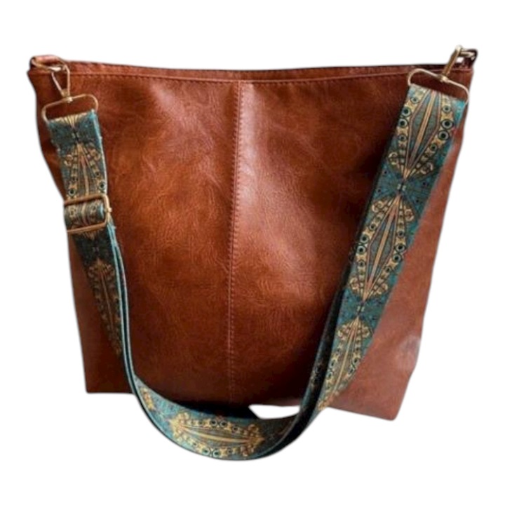 Válltáska, tevebarna, műbőr, 32x34cm