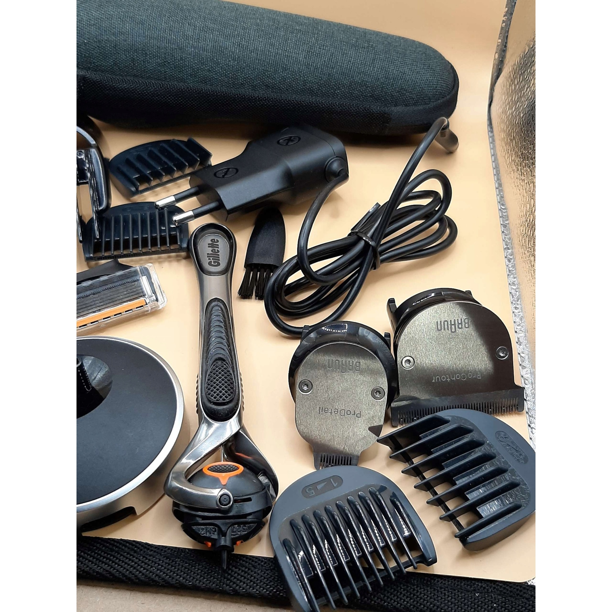 Aparat de tuns Braun Series 9, 40 setari lungime, 100% waterproof