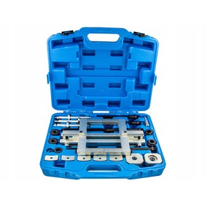 Scule profesionale pentru reparatii auto