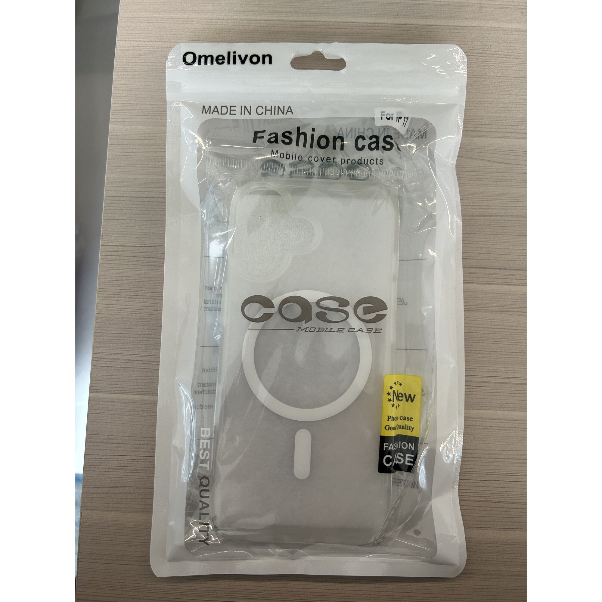 Husa de protectie pentru iPhone 17, Omelivon, MagSafe, Incarcare Wireless, Antisoc, Margini Ridicate pentru Protectia Ecranului si a Camerelor, Alb Transparent