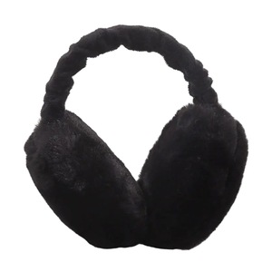 Női kalapok és sapkák