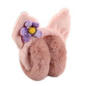 Női kalapok és sapkák