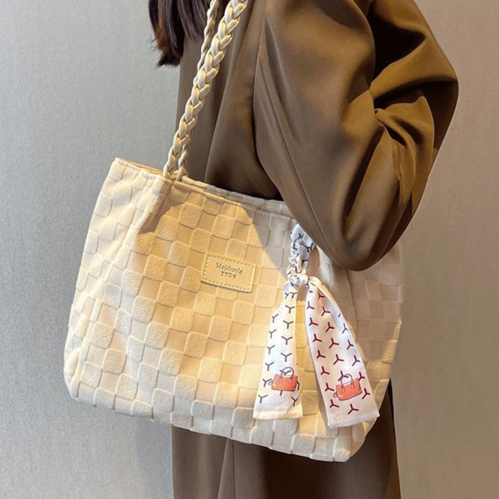 Дамска чанта за рамо, елегантна, тип шопинг чанта, карирана текстура, с плетени презрамки и декоративен шал, подходяща за офис, ежедневни тоалети и пътувания, 32x25x12 см, кремава, PriStyle®