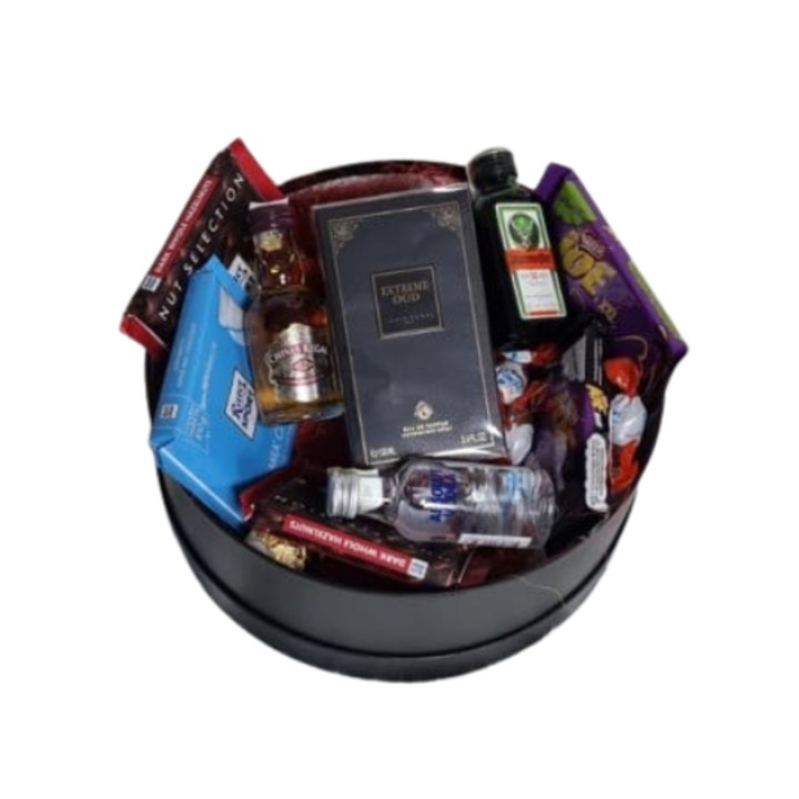 Pachet cadou Extreme Oud, cutie neagra eleganta cu parfum Louis Varel, selectie de bauturi in miniatura si dulciuri, Velve