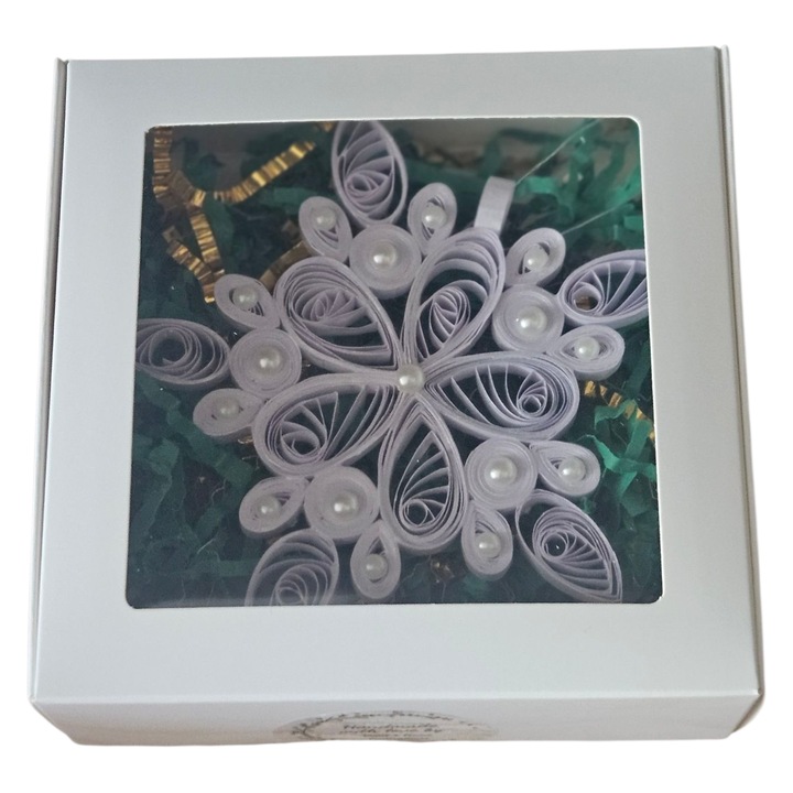 Decoratiune de pom, handmade realizata prin tehnica quilling