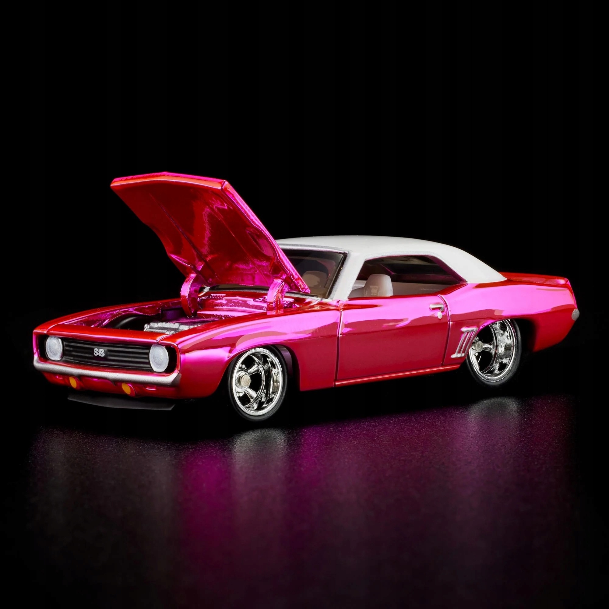 Masinuta Hot Wheels RLC 1969 Chevy Camaro SS, Roz - eMAG.ro