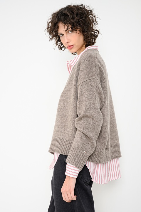 Tommy Hilfiger, Cardigan din amestec de lana cu decolteu in V si nasturi, Maro deschis