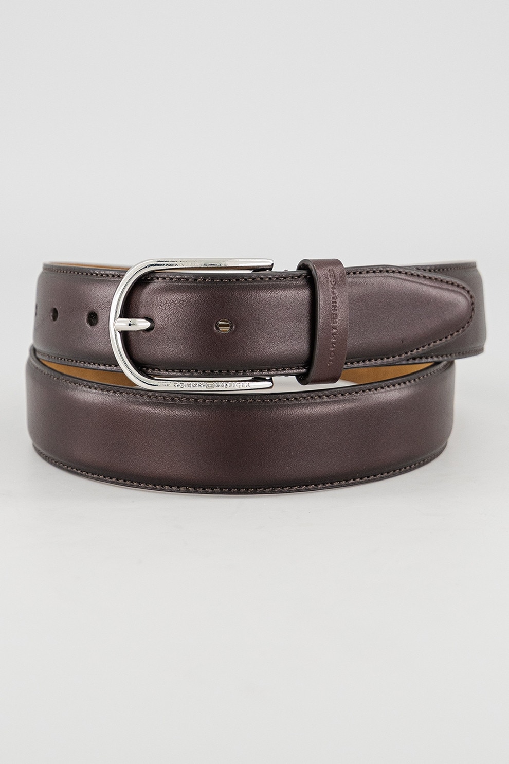 Tommy Hilfiger, Curea din piele cu inchidere cu catarama, Maro inchis, 105
