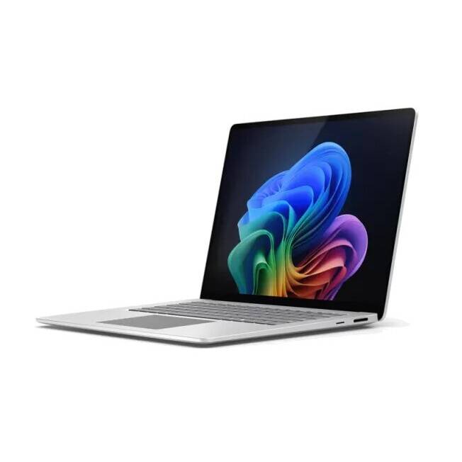 Laptop Microsoft Surface7 13 inch Snapdragon X Plus X1P-64-100 16GB 512GB PCIe Windows 11 Silver