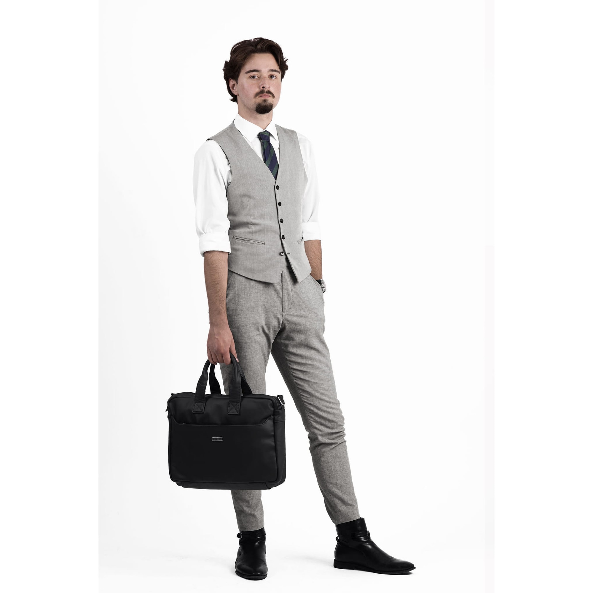 Geanta laptop Kaletnik Rota, piele naturala, compartiment principal cu fermoar, buzunar pentru laptop, neagra, dimensiuni variate