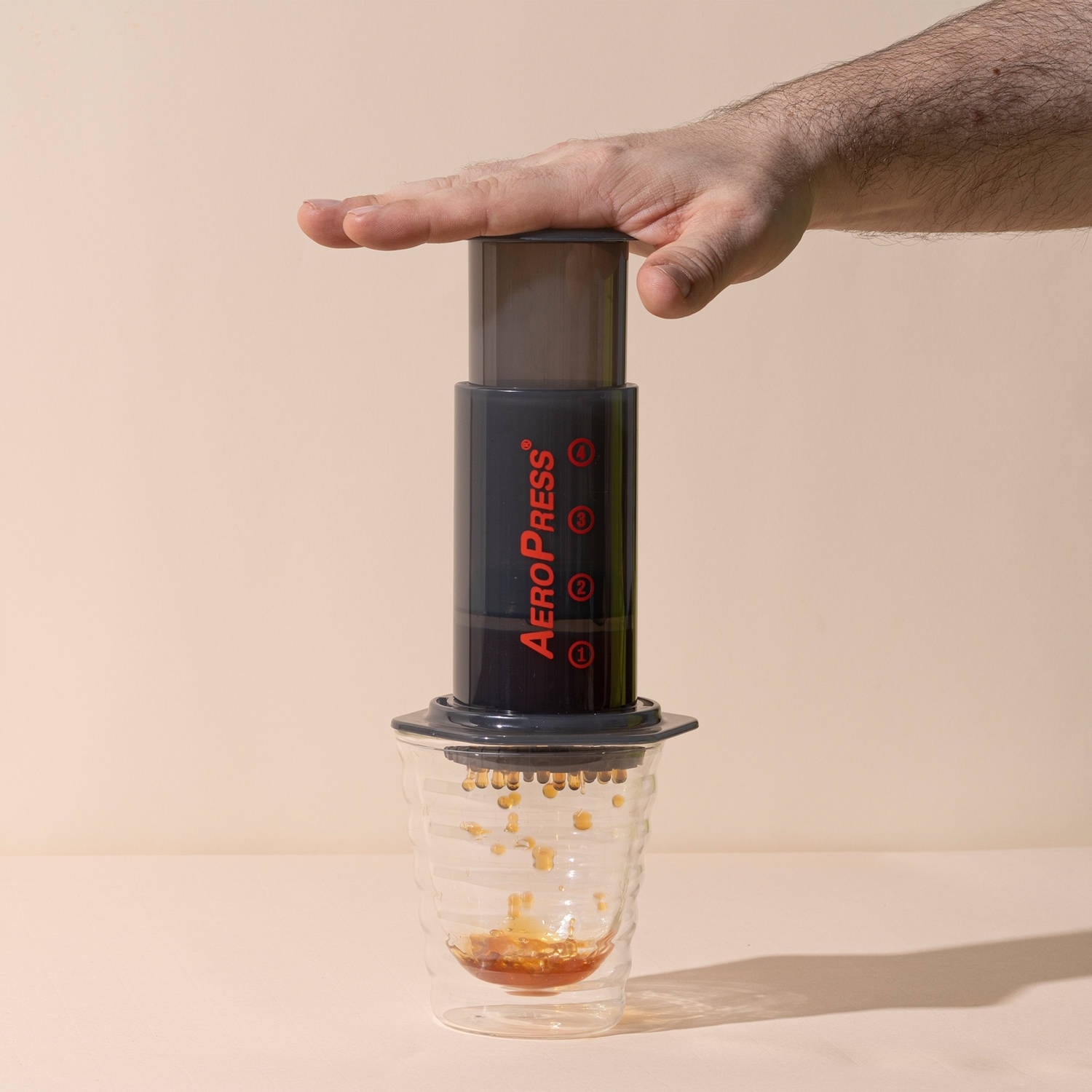 Cafetiere AeroPress Original, set complet cu 100 filtre, 250ml