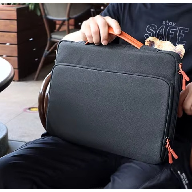 Geanta laptop DKM, 15,6 inch, impermeabila, cu multiple compartimente, culoare neagra, dimensiuni 38,5x29,5x3,5 cm