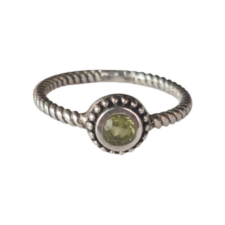 Inel de argint 925, argint patinat, cu piatra peridot, peridot Edfu C, dimensiune 18.2mm(US8), cu pietre naturale semipretioase