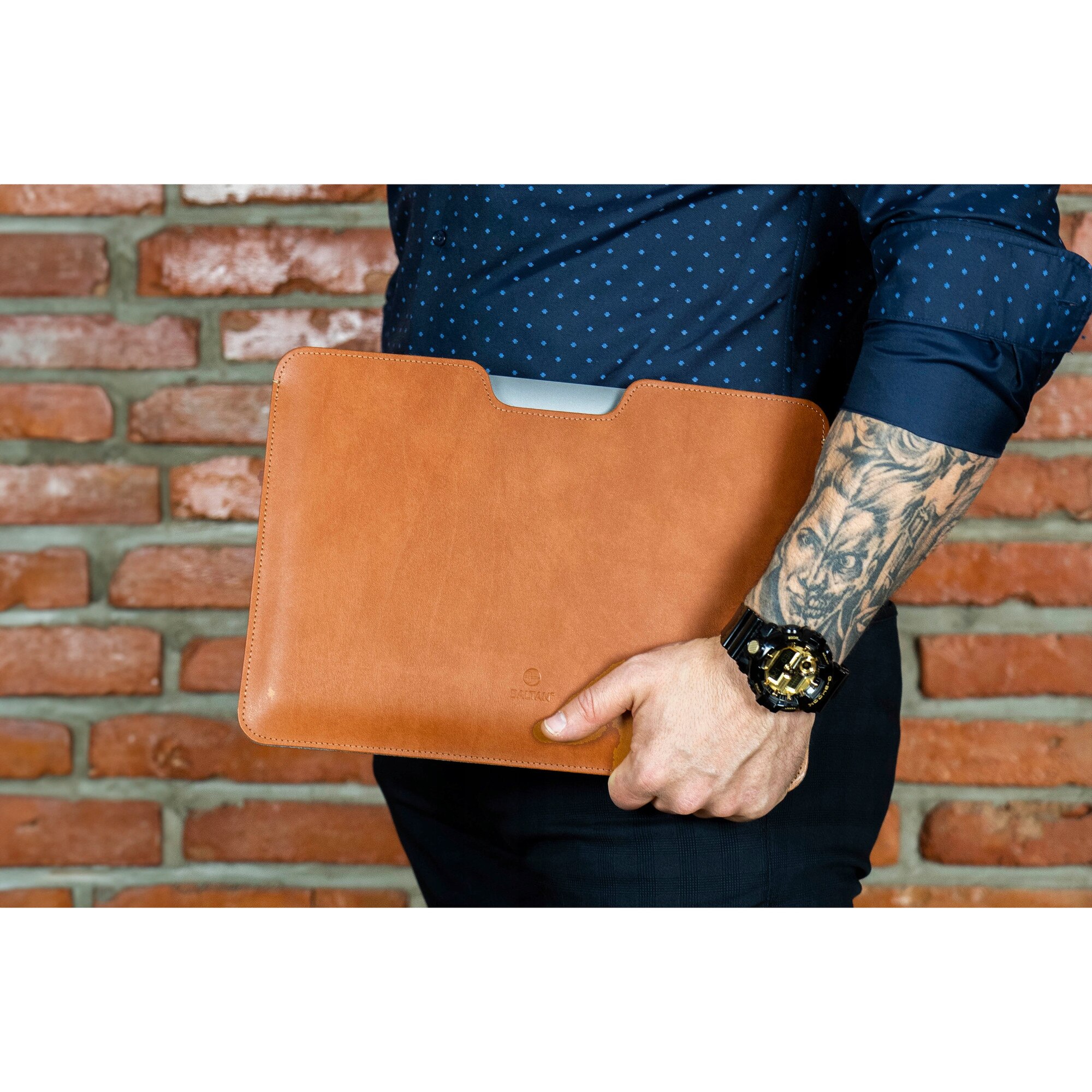 Husa laptop, Baltan, pentru MacBook Air 13'', piele naturala, impermeabil, culoare bruna