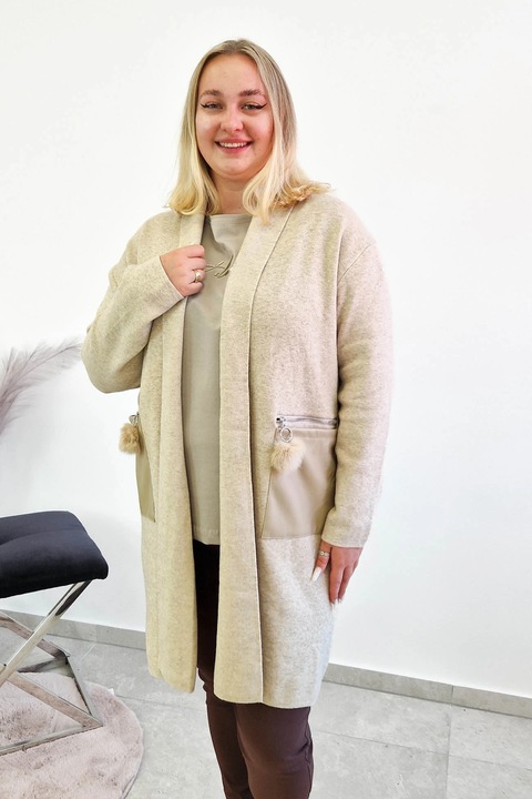 Női kardigán Nelino, bézs, műbőr zsebekkel, meleg anyag, kényelmes szabás, One Size INTL
