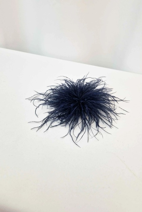 Brosa dama NeliNo, 18cm, Granat, Detalii din pene