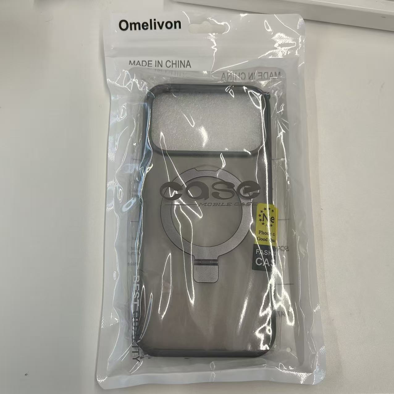 Husa de protectie pentru iPhone 17 Pro Max, Omelivon, MagSafe, Suport pentru inel, Margini ridicate pentru protectia ecranului, Anti-Soc, TPU Moale + PC Dur, Spate Semitransparent, Gri inchis