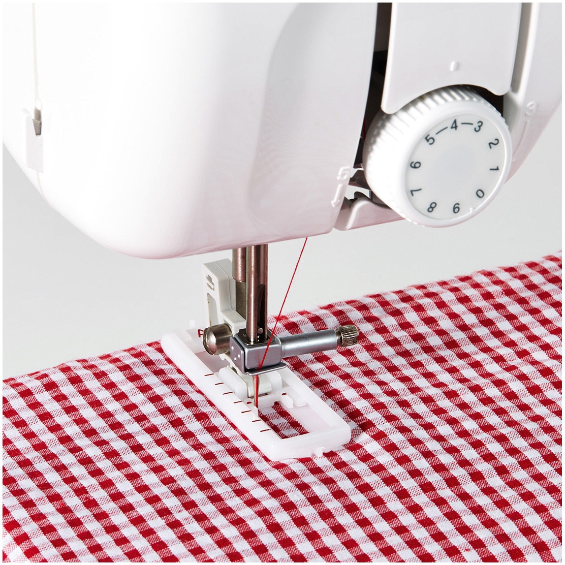 Masina de cusut Brother KE14S, 14 operatiuni de coasere, bobinare ...