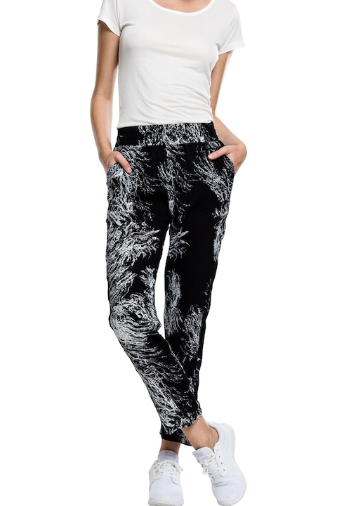 Urban Classics, Pantaloni cu model abstract, Alb/Negru