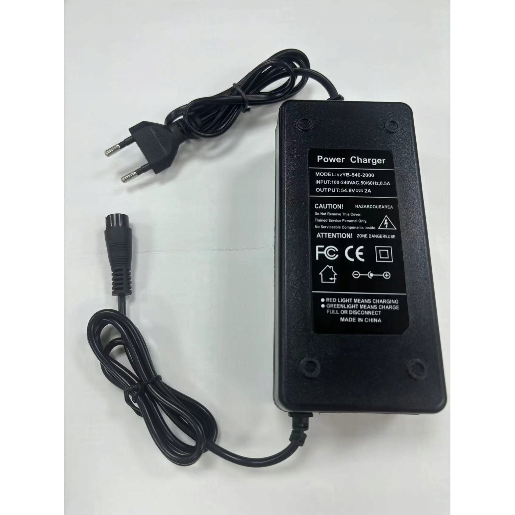 Chargeur 54.6V 2A Pour Trottinette électrique – Compatible Kugoo, Hitway, UrbanGlide, Zero, Etc. – Prise 12mm 3 Broches