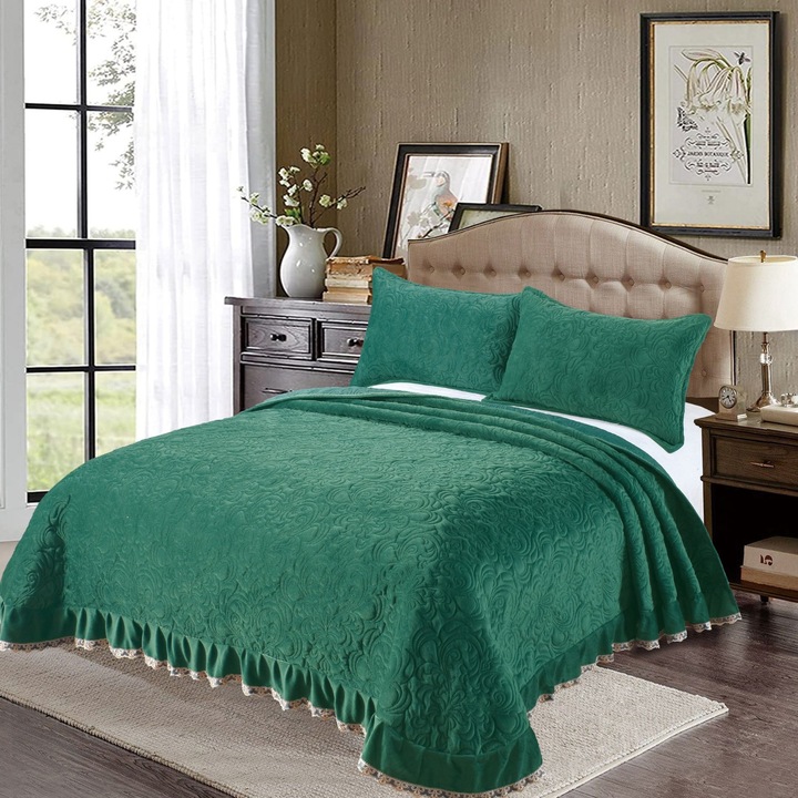 Set 3 Piese Cuvertura din Catifea cu Volanase, 230x250cm, pentru Pat Dublu, cu 2 Fete de Perna, Culoare Verde