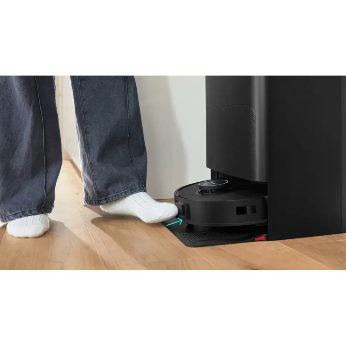 Aspirator Robot Bosch Spotless Max BCRDW3BX, Functie Mop, 11.000 Pa, Negru