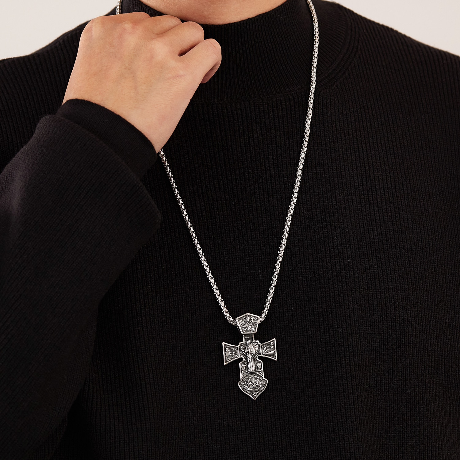 Colier inox Cruce Ortodoxa – Simbol al Credintei si Protectiei