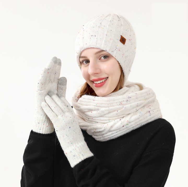 Set caciula din lana, fular si manusi, captuseala din fleece, alb murdar