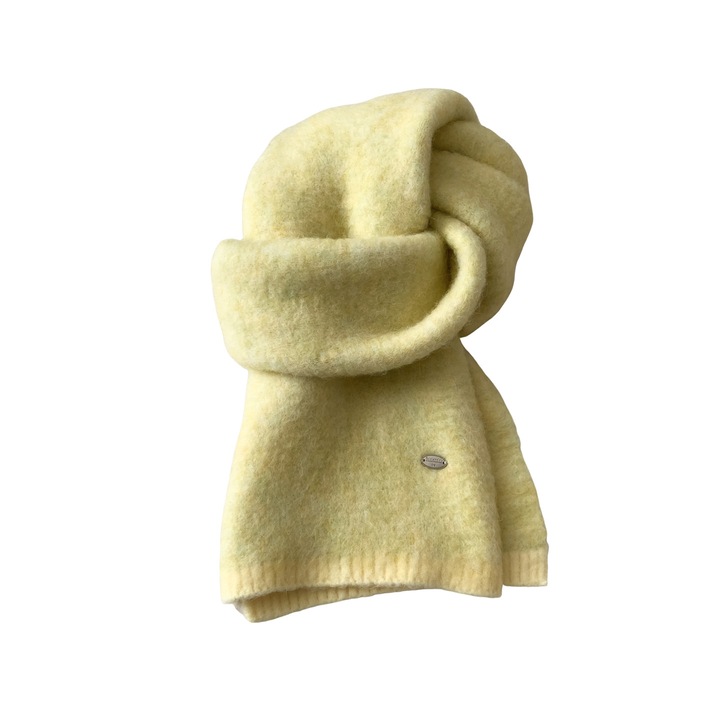 Esarfa tricotata din lana moale, galben laptos, pentru toamna si iarna