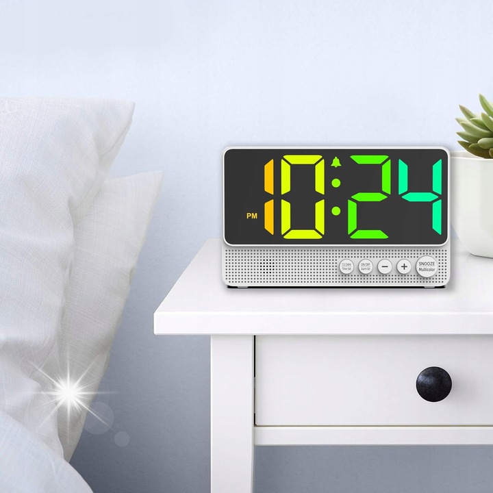 Будилник Gotel, цветен LCD, 5 нива на звука, 8 цвята, 13,3x8,2x3,5 см