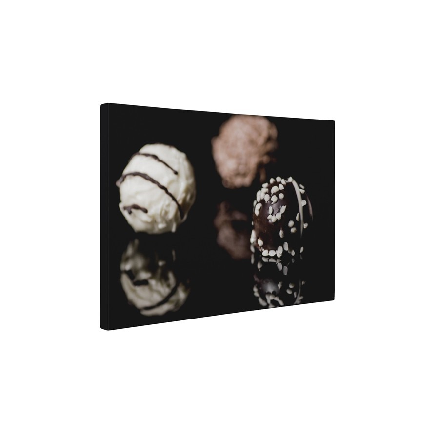 Bile de ciocolata - Tablou Canvas - 60x80 cm