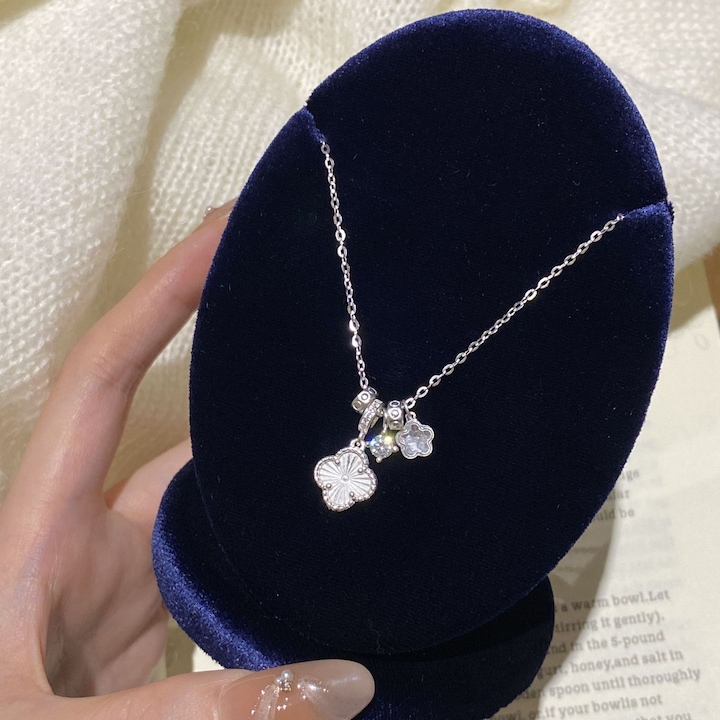 Colier din argint S925 cu trifoi cu patru foi, montura de zirconiu, 45 cm, argint simplu