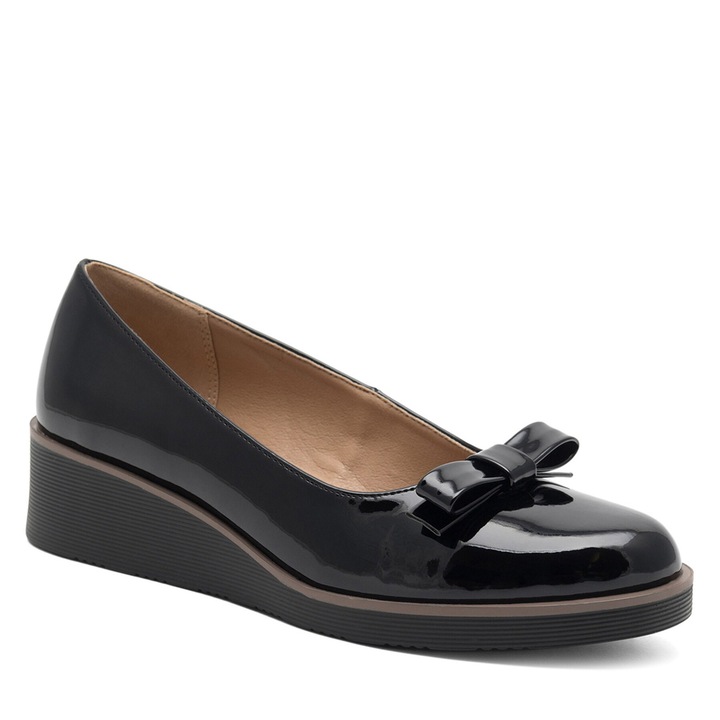 Balerini dama Clara Barson, negri