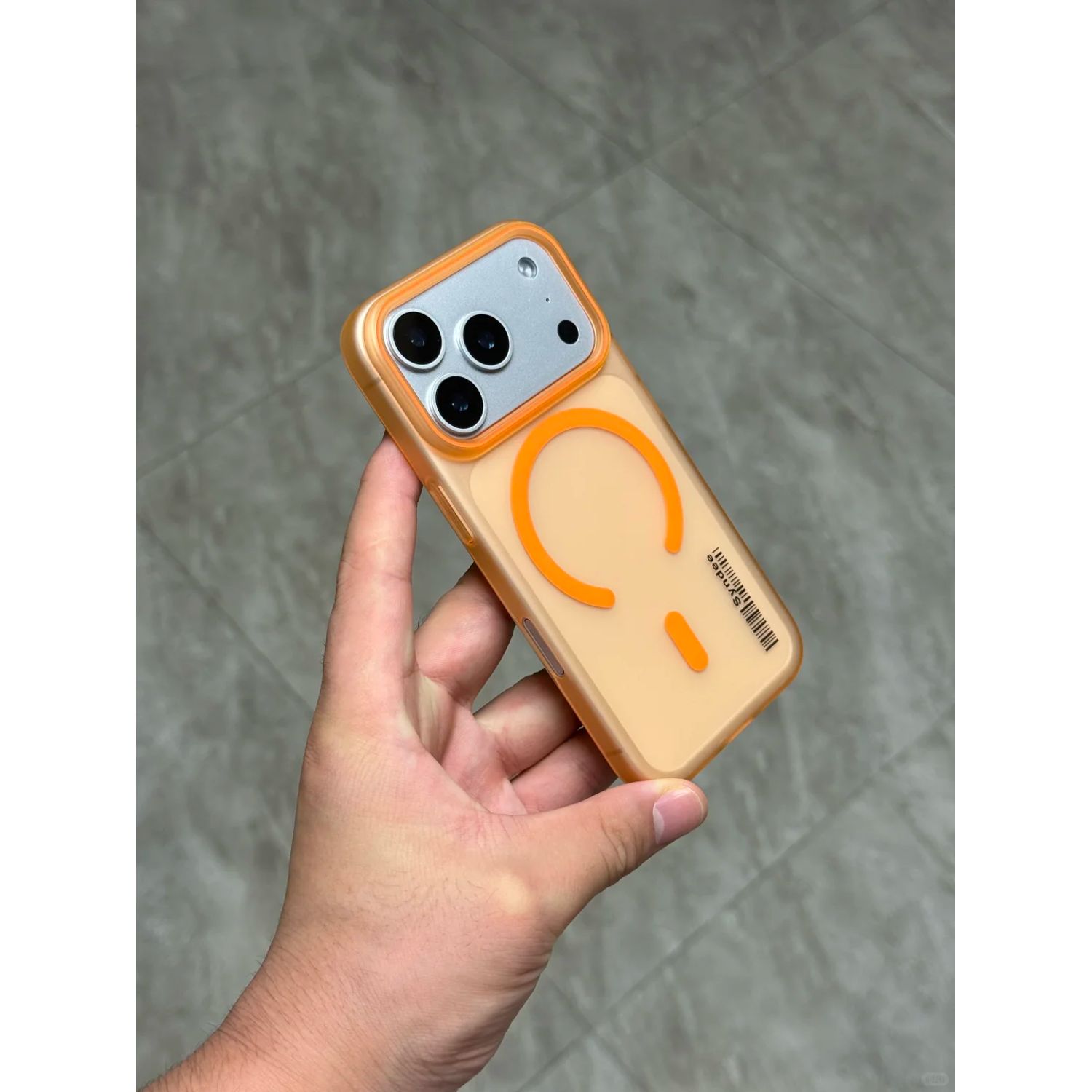 Husa telefon pentru iPhone 17 Pro Max, Magnetic MagSafe, slim ultra-light, Coaja dura mata, Portocaliu/Transparent