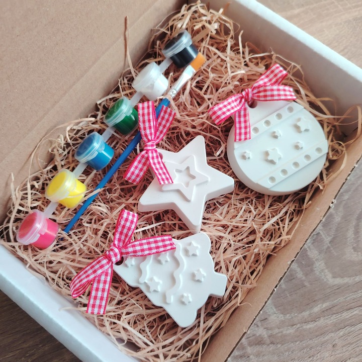 Set creativ 3 figurine din ipsos de Crăciun, brad, stea, glob, alb, 6x6.5x7cm