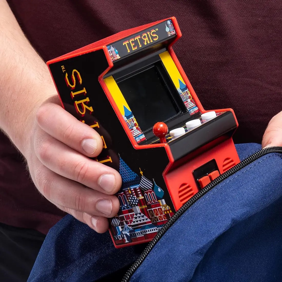 Mini consola joc portabila ARCADE1UP, Mini Classic Tetris, H 23 cm, un jucator, ideala pentru calatorii, grafica retro vibranta, display LED color, difuzor extern, control al volumului, functionare cu baterii 3 x AA, ideala cadou, multicolor