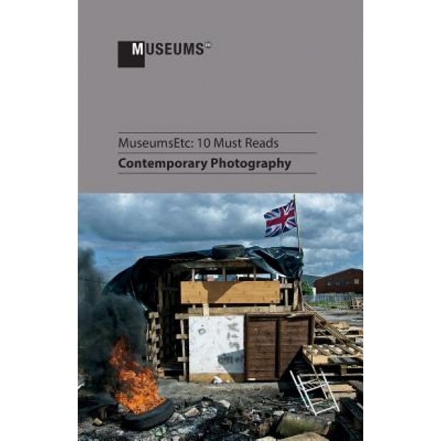 10 Must Reads: Contemporary Photography, Manila Castoro (Essay by)