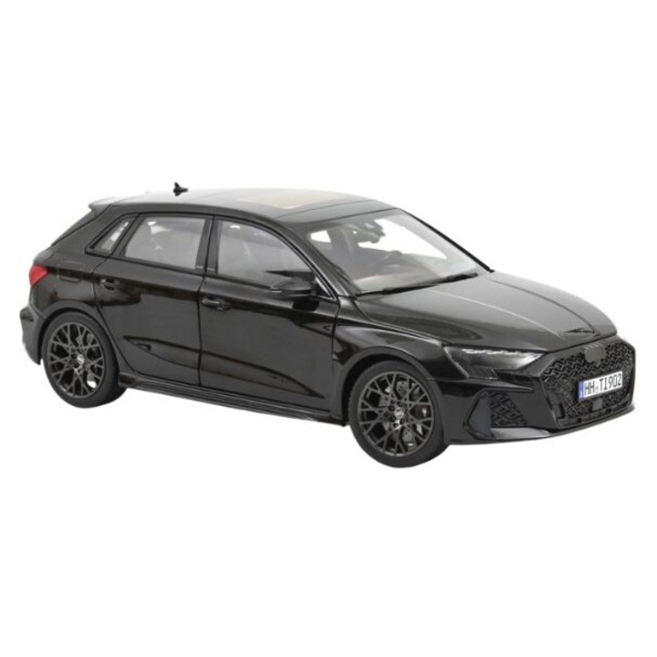 Мачета за кола Audi RS 3 2025 Myth Black 1:18 NOREV