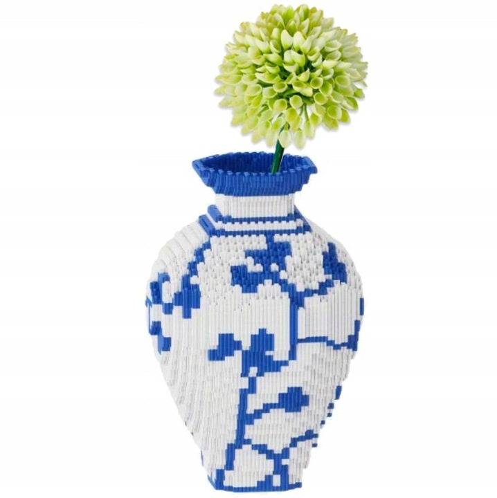 Set de constructie Blocuri Creative SinPi, Vaza Decorativa cu Flori, 3500 Piese, Alb-Albastru, Pentru Adulti si Adolescenti Peste 14 Ani, Kit DIY Cadou Educativ si Relaxant, Model Unic si Elegant pentru Casa sau Birou
