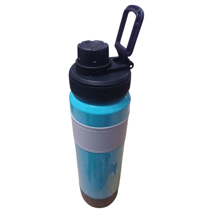 Műanyag palack csúszásgátló gumival, 700 ml űrtartalommal, akasztóval és vezeték nélküli Bluetooth audio hangszóróval, töltőkábellel, Vision XXI