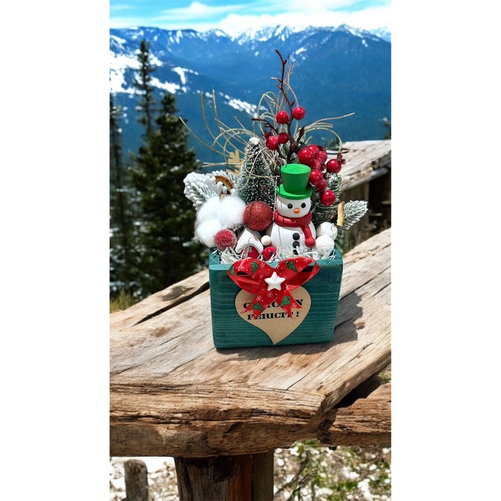 Aranjament Craciun in cutie din lemn vintage 12x12cm