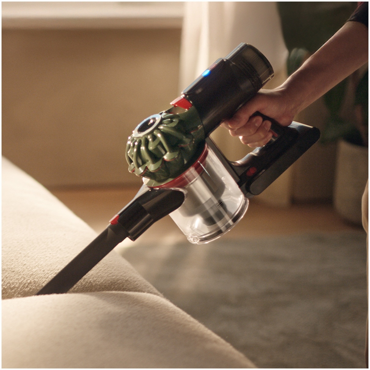 Aspirator vertical fara fir Dyson V8 Cyclone™, Verde Army/Negru