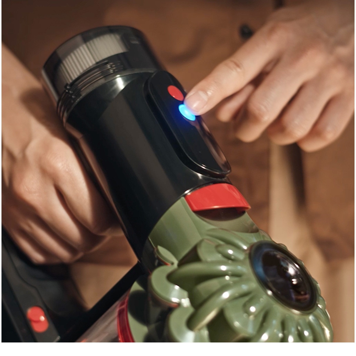 Aspirator vertical fara fir Dyson V8 Cyclone™, Verde Army/Negru