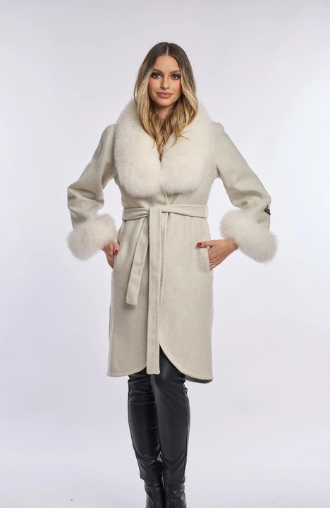 Палто от вълна алпака с лисича кожа, Бял