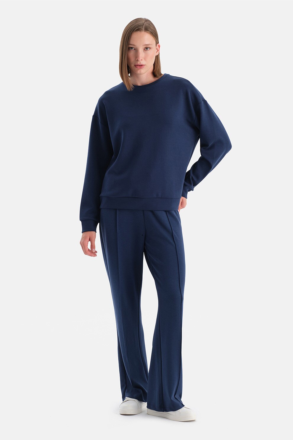 DAGI, Pantaloni sport relaxed fit din amestec de modal cu talie medie, Albastru inchis, M