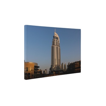 Hotel inalt in Dubai - Tablou Canvas - 30x40 cm Hotel inalt in Dubai - Tablou Canvas - 30x40 cm